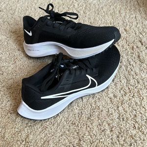 Black Nike Air Zoom Pegasus 38